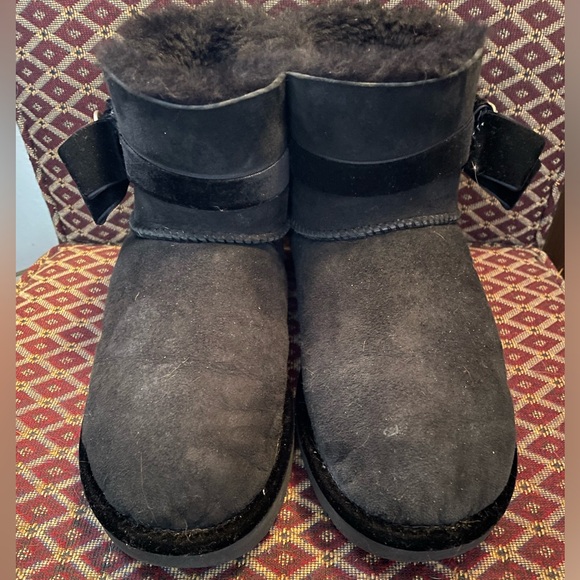 UGG Boots - Picture 4 of 10